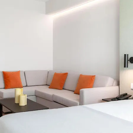 Ξενοδοχείο με διαμερίσματα Limehome Campo Pequeno