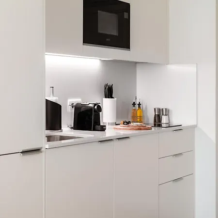 Ξενοδοχείο με διαμερίσματα Limehome Campo Pequeno 3*