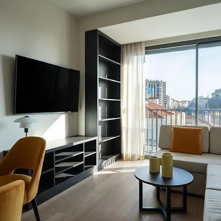 Limehome Defensores De Chaves * Lisbon
