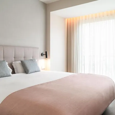 Limehome Defensores De Chaves Apartment